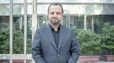 ۱۱مهرماه وزیر اقتصاد