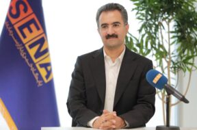 ۱دی عکس مدیر نظارت بر بورسها